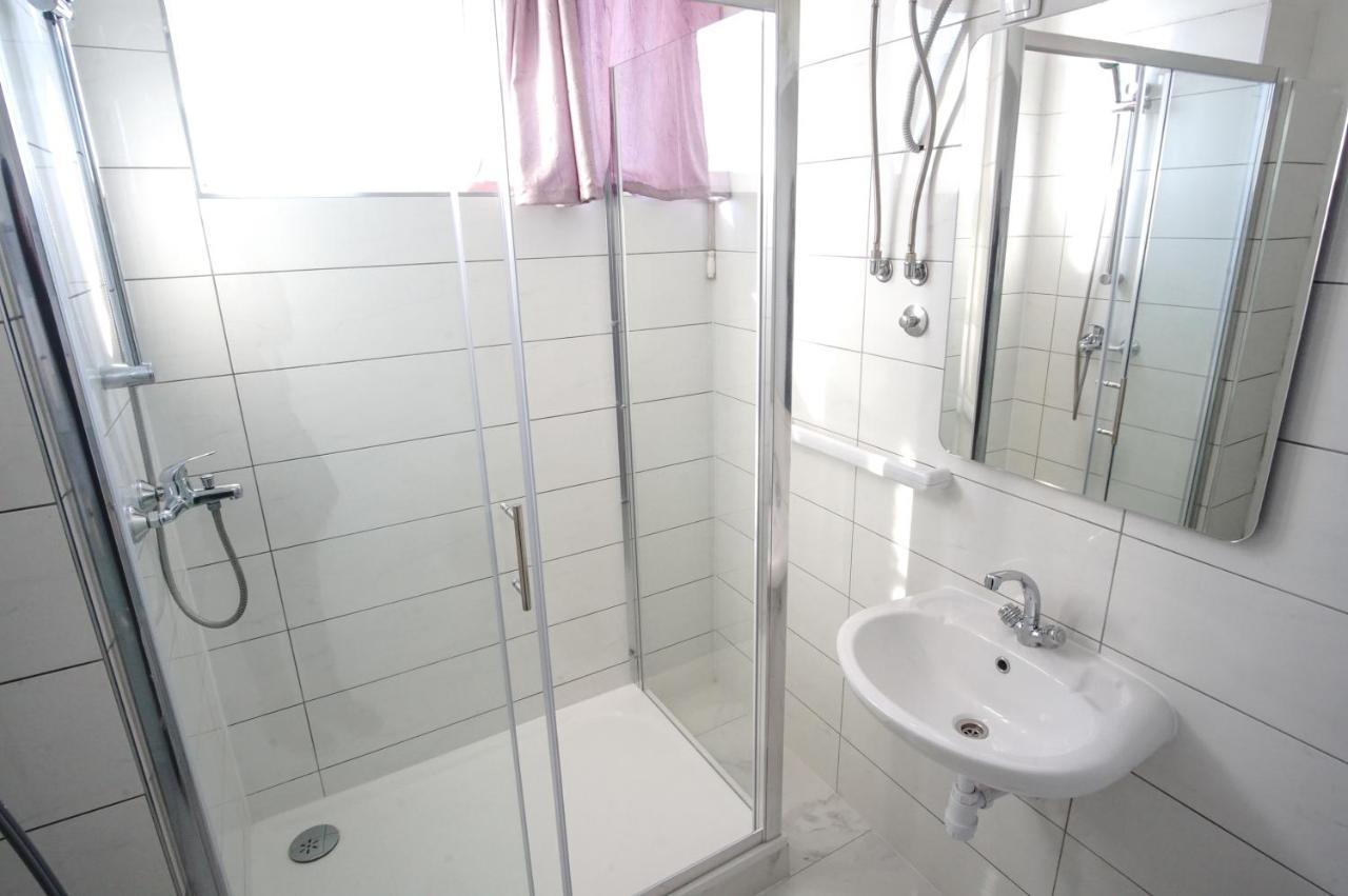 Jelena Apartment Split Room photo